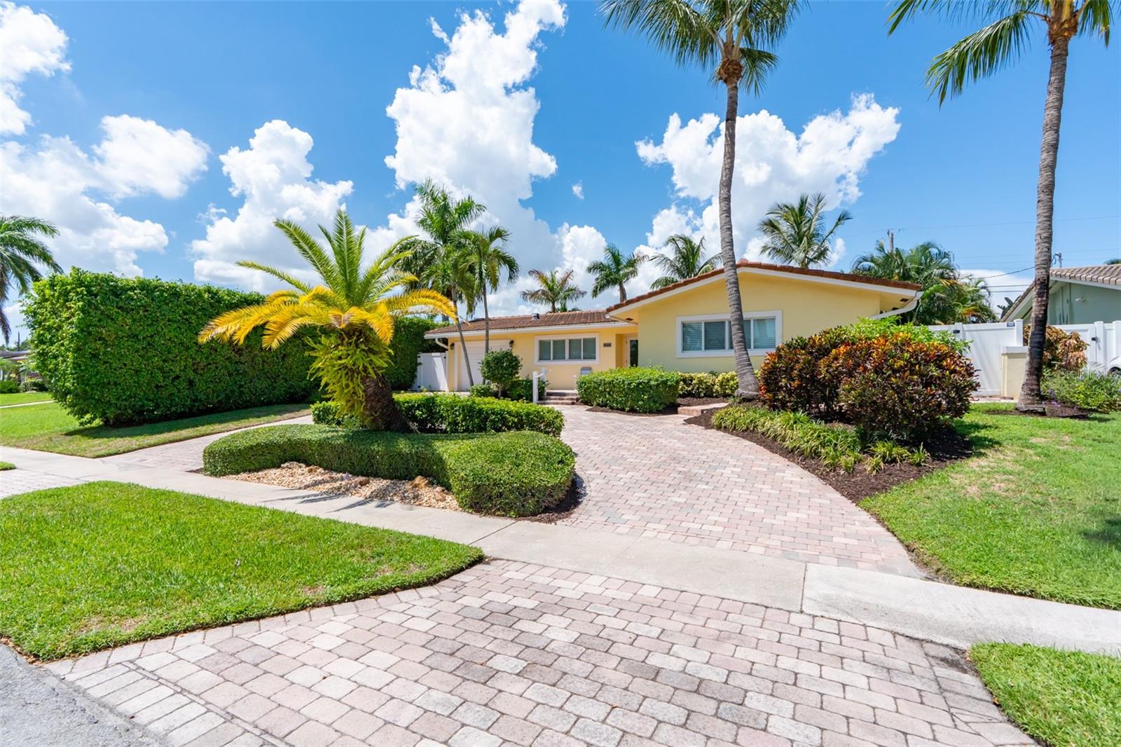 1271 9th, Boca Raton, FL 33486