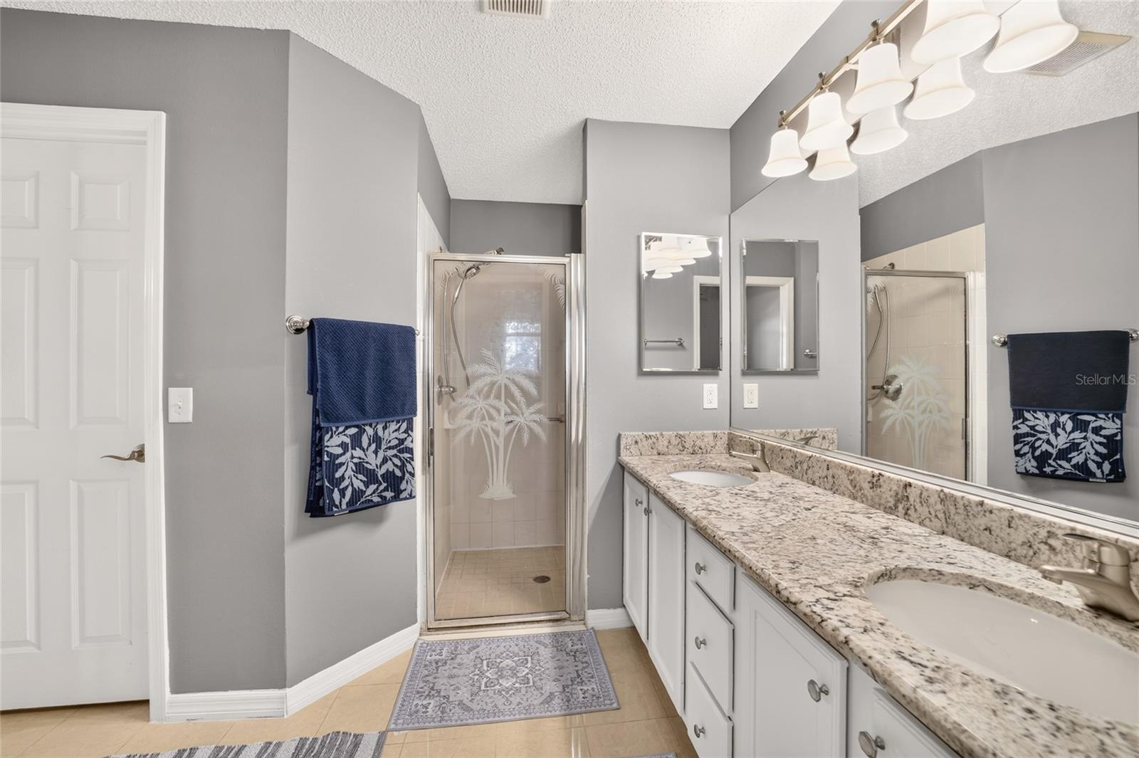 1563 Hollyberry, The Villages, FL 32162