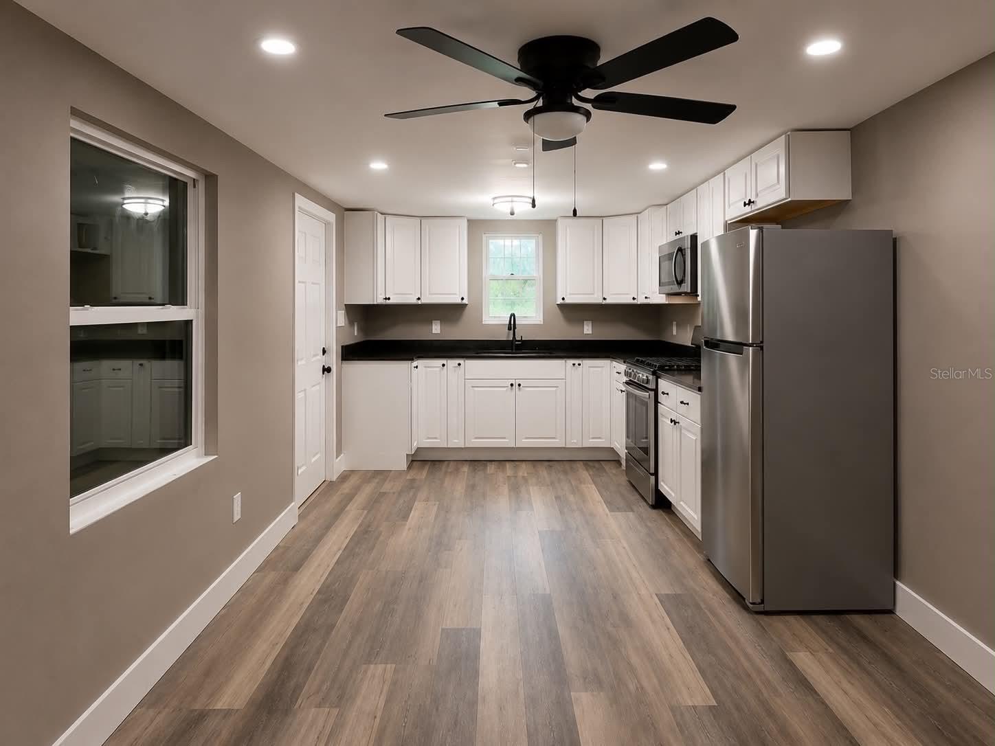 2509 Dixie, Sarasota, FL 34234