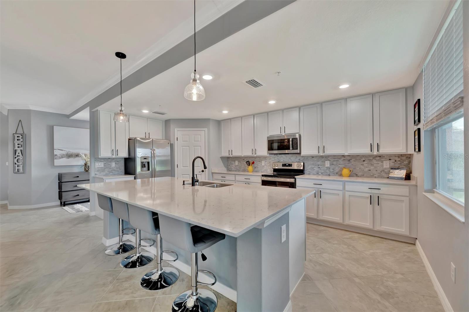 947 Tidewater Shores, Bradenton, FL 34208