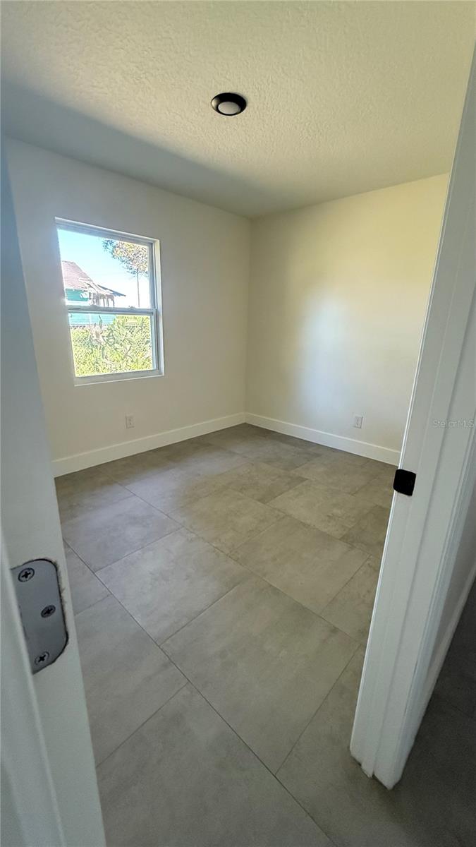 606 Ridgewood, Dundee, FL 33838