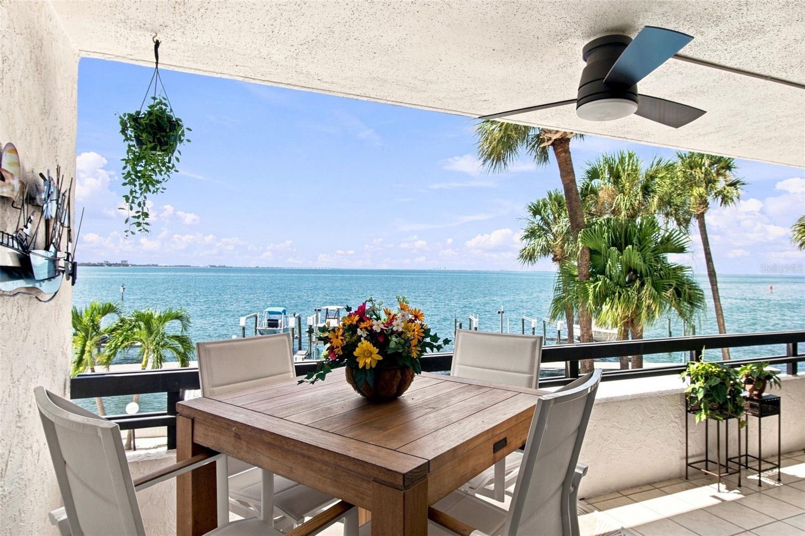 5700 Mariner Unit 204w, Tampa, FL 33609