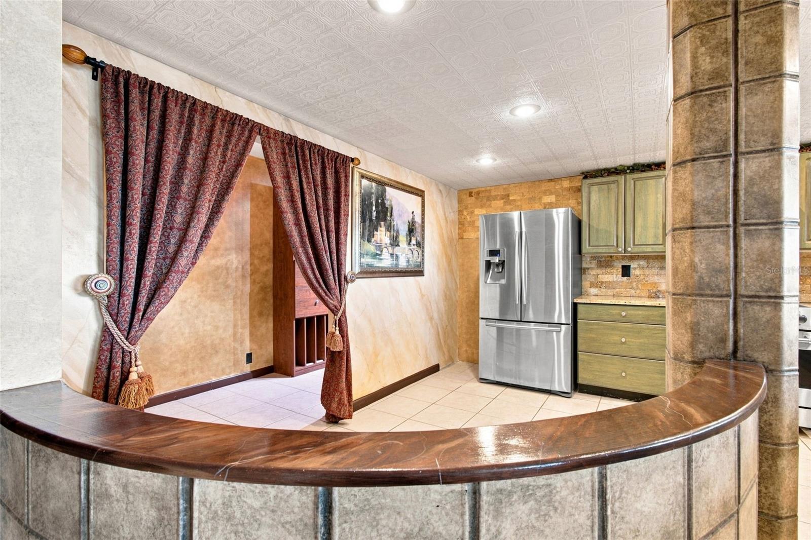 5700 Mariner Unit 204w, Tampa, FL 33609