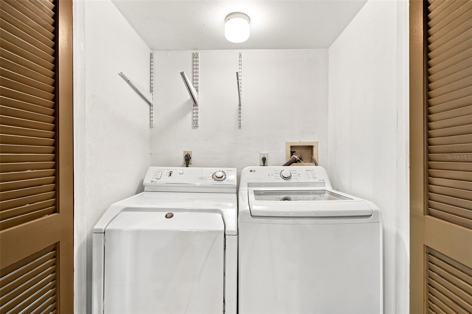 5700 Mariner Unit 204w, Tampa, FL 33609
