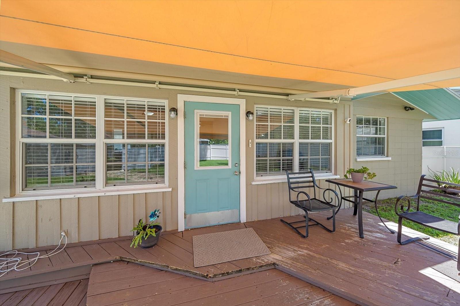 710 26th, Bradenton, FL 34205