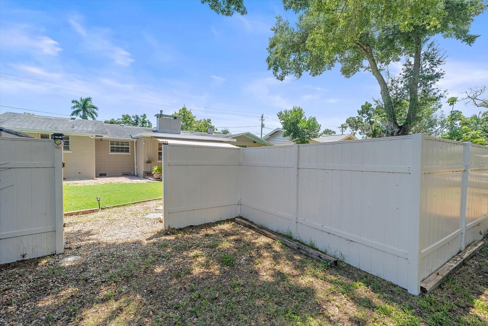 710 26th, Bradenton, FL 34205