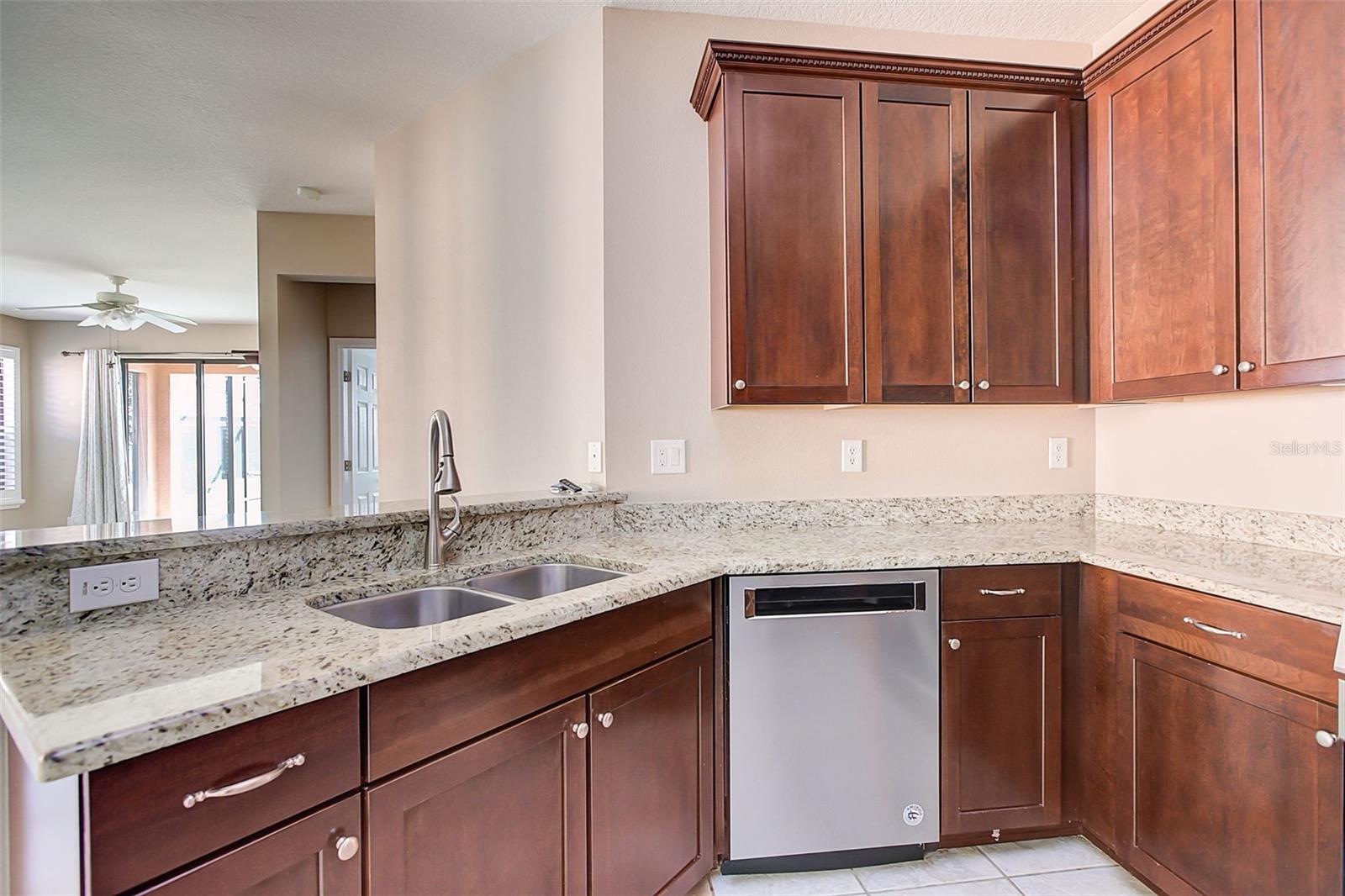 5673 Sunset Falls, Apollo Beach, FL 33572