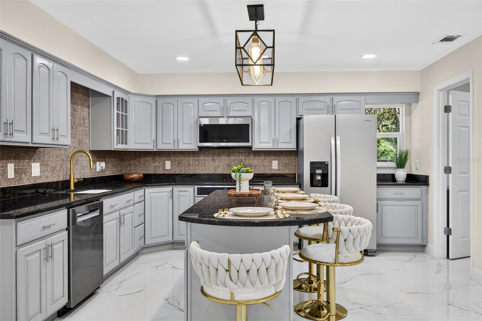 300 Scott, Geneva, FL 32732