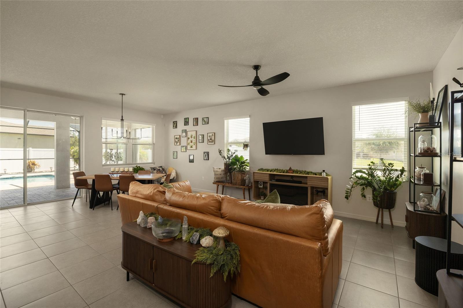 13301 Waterleaf Garden, Riverview, FL 33579