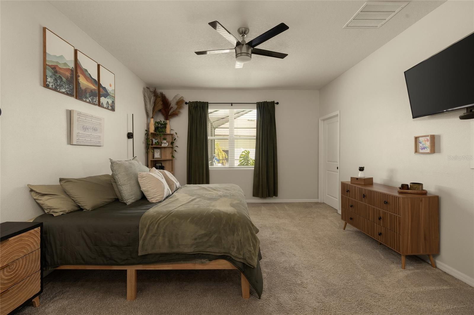 13301 Waterleaf Garden, Riverview, FL 33579