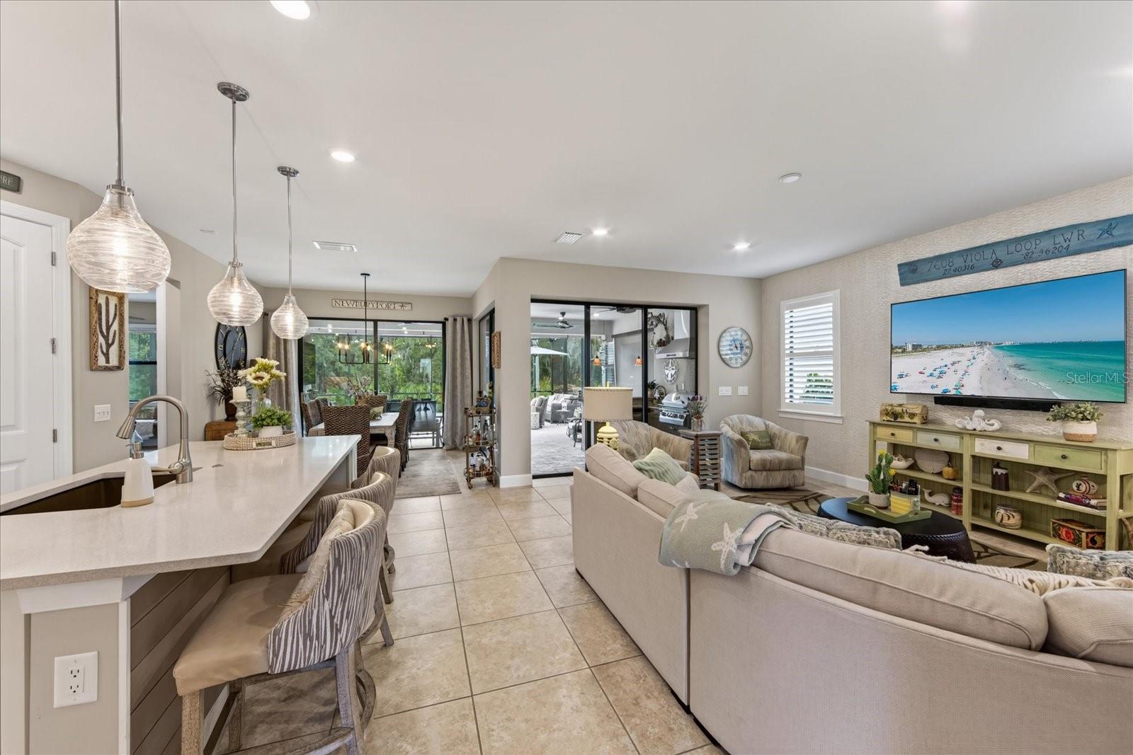 7608 Viola, Bradenton, FL 34202