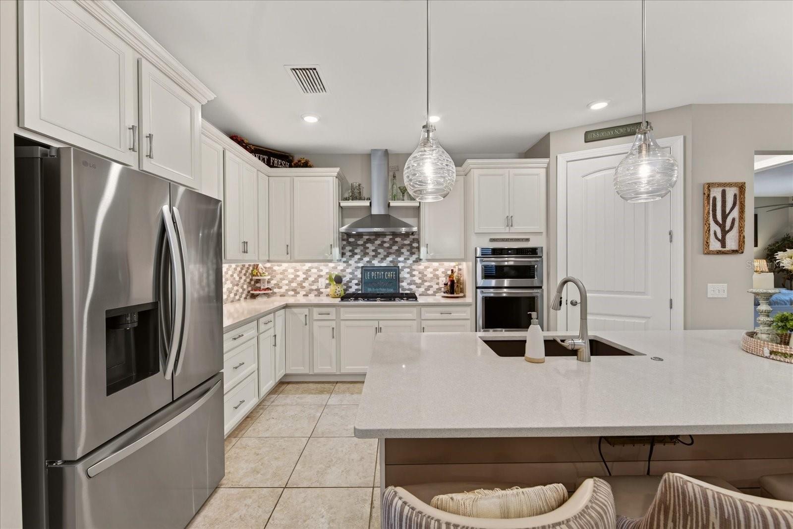 7608 Viola, Bradenton, FL 34202