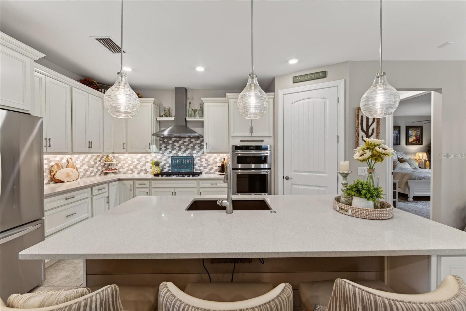 7608 Viola, Bradenton, FL 34202