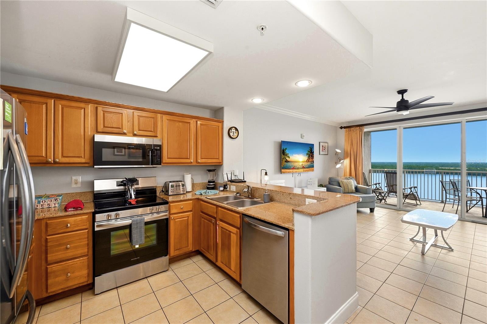 13415 Blue Heron Beach Unit 1408, Orlando, FL 32821