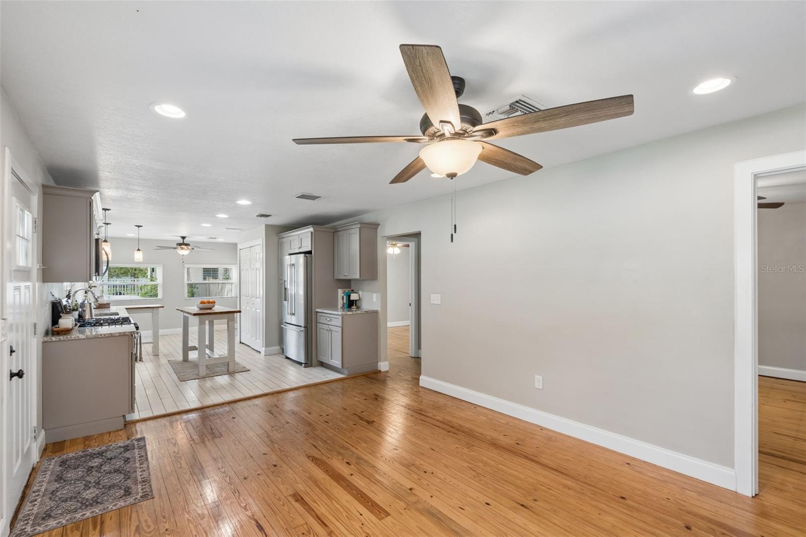 140 Page, Orlando, FL 32806