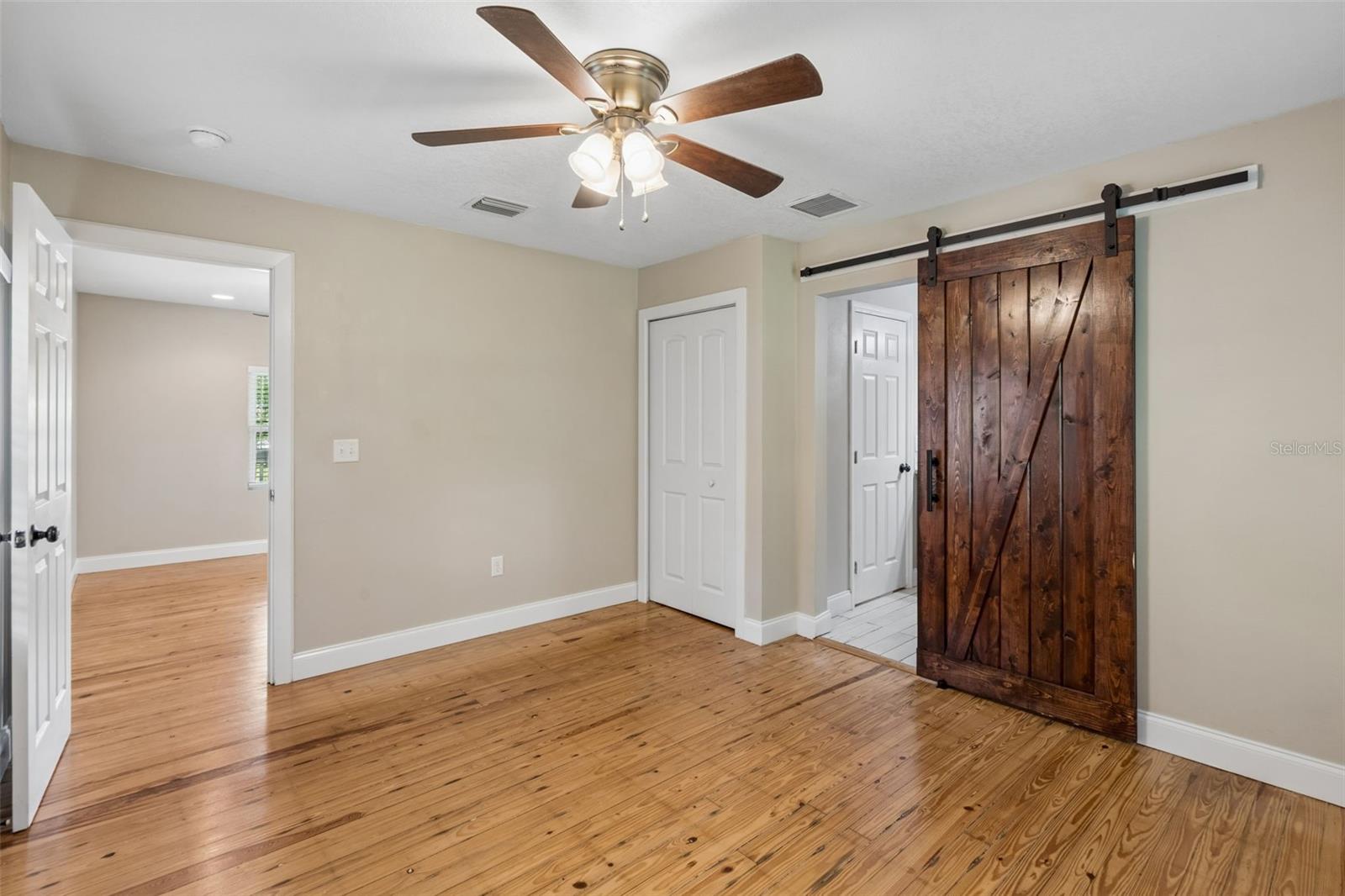 140 Page, Orlando, FL 32806