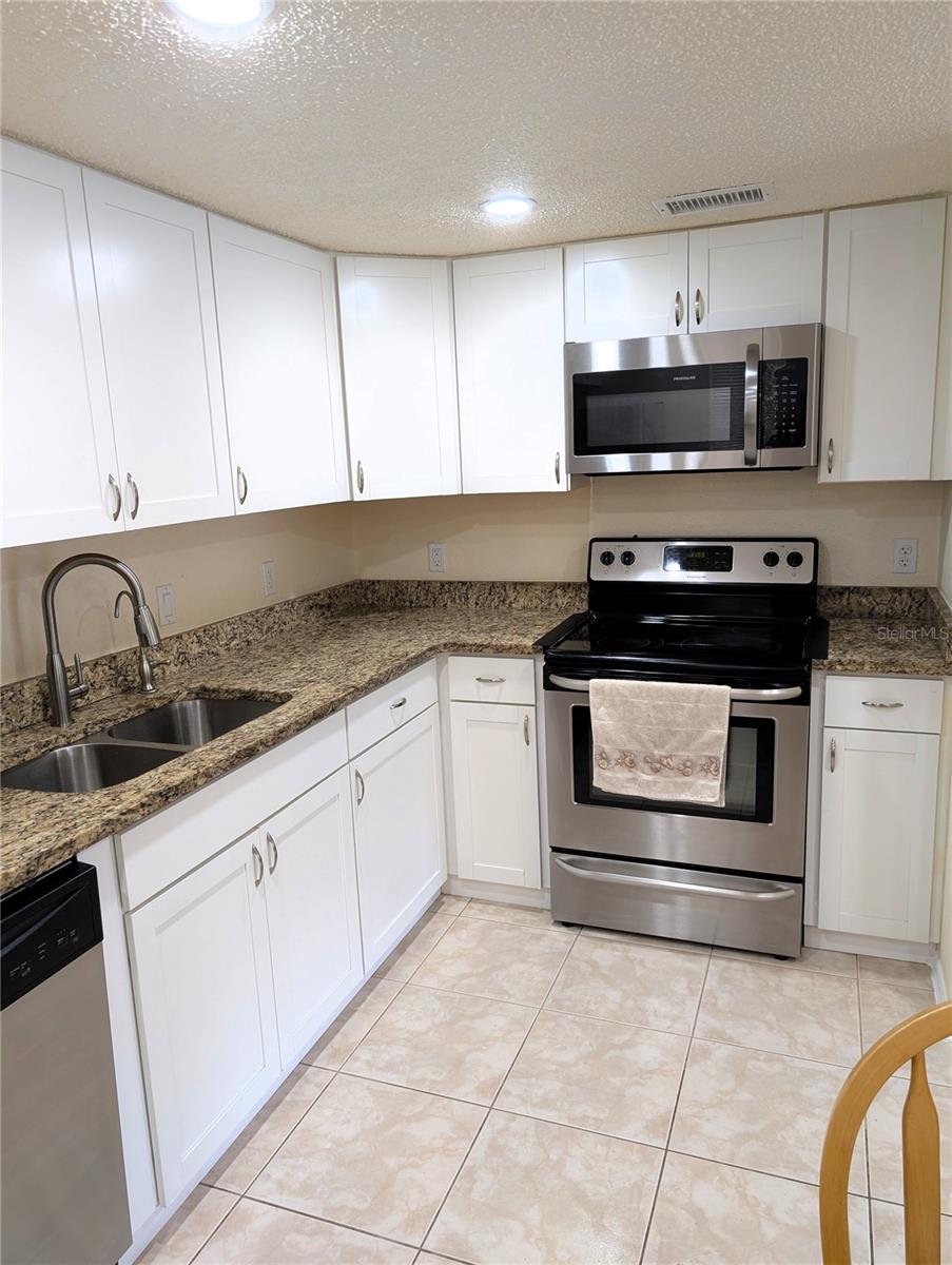 1051 Forrest Nelson Unit L204, Port Charlotte, FL 33952