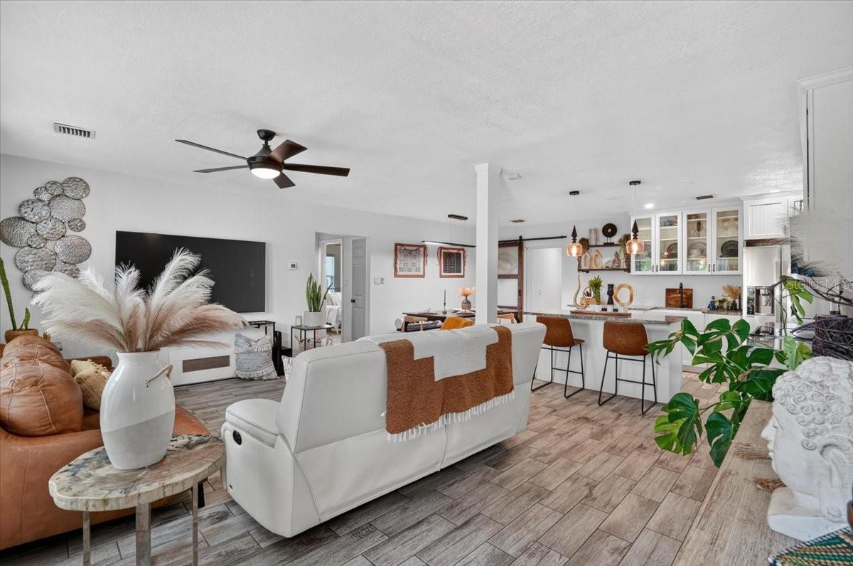 1417 19th, Bradenton, FL 34205