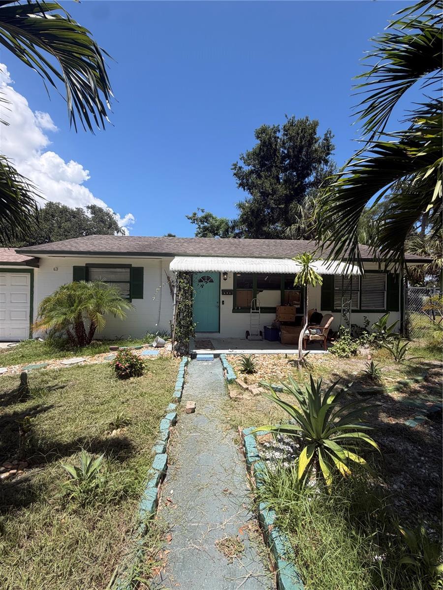 811 28th, St Petersburg, FL 33705