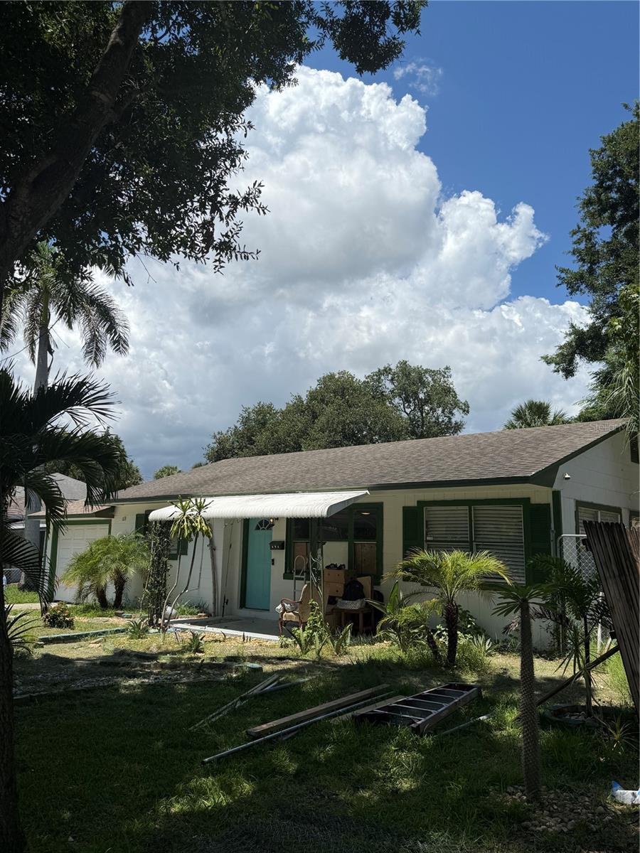 811 28th, St Petersburg, FL 33705