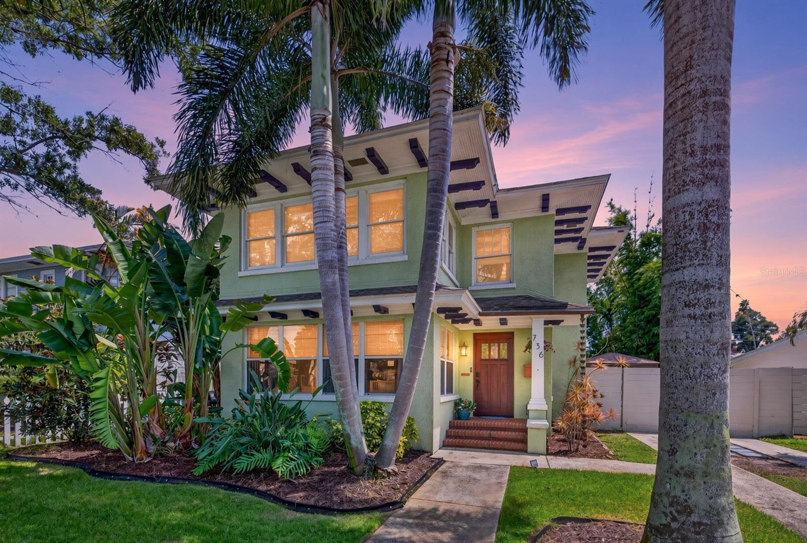 736 30th, St Petersburg, FL 33704