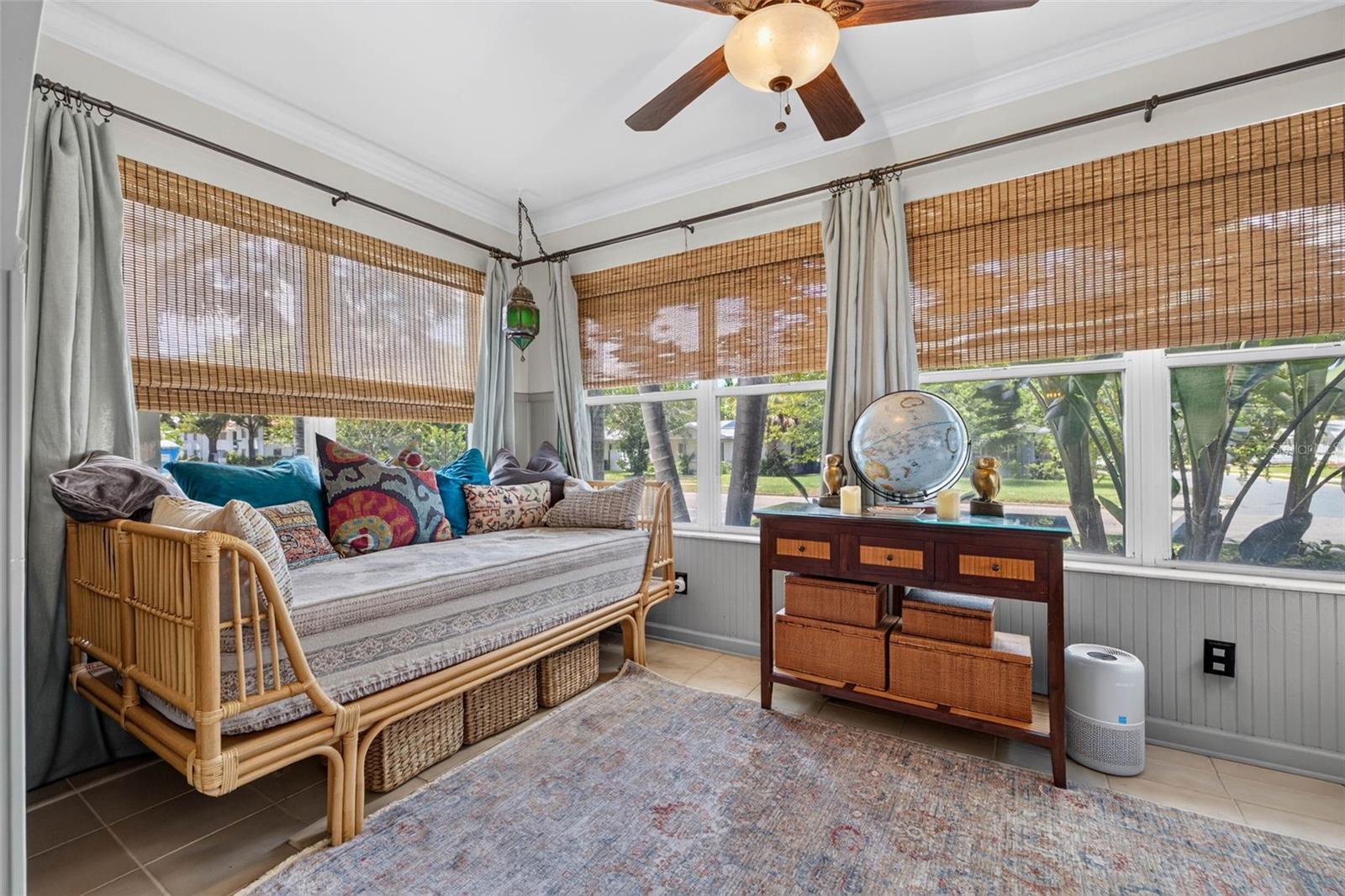 736 30th, St Petersburg, FL 33704