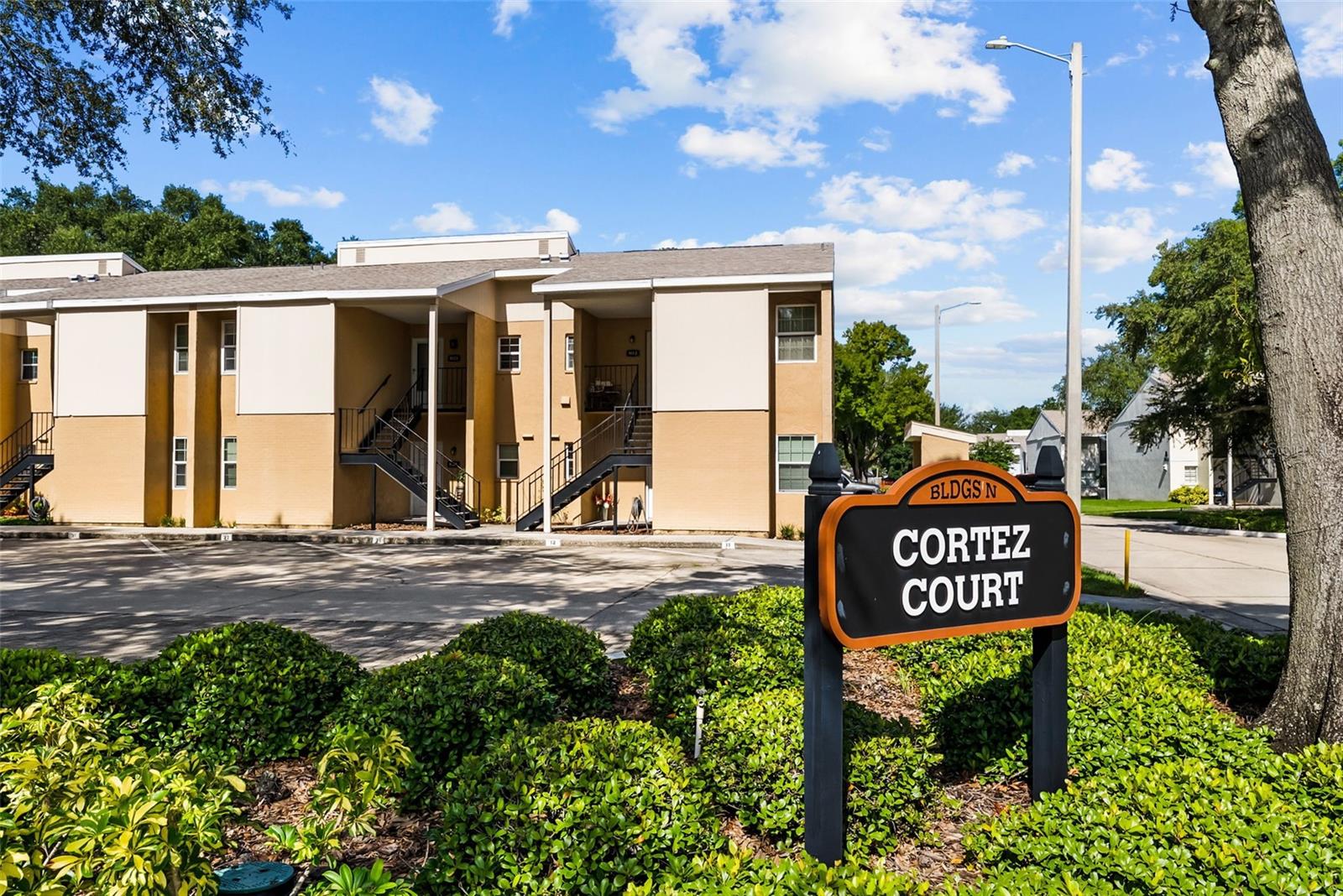 3810 Oak Unit N11, Tampa, FL 33611