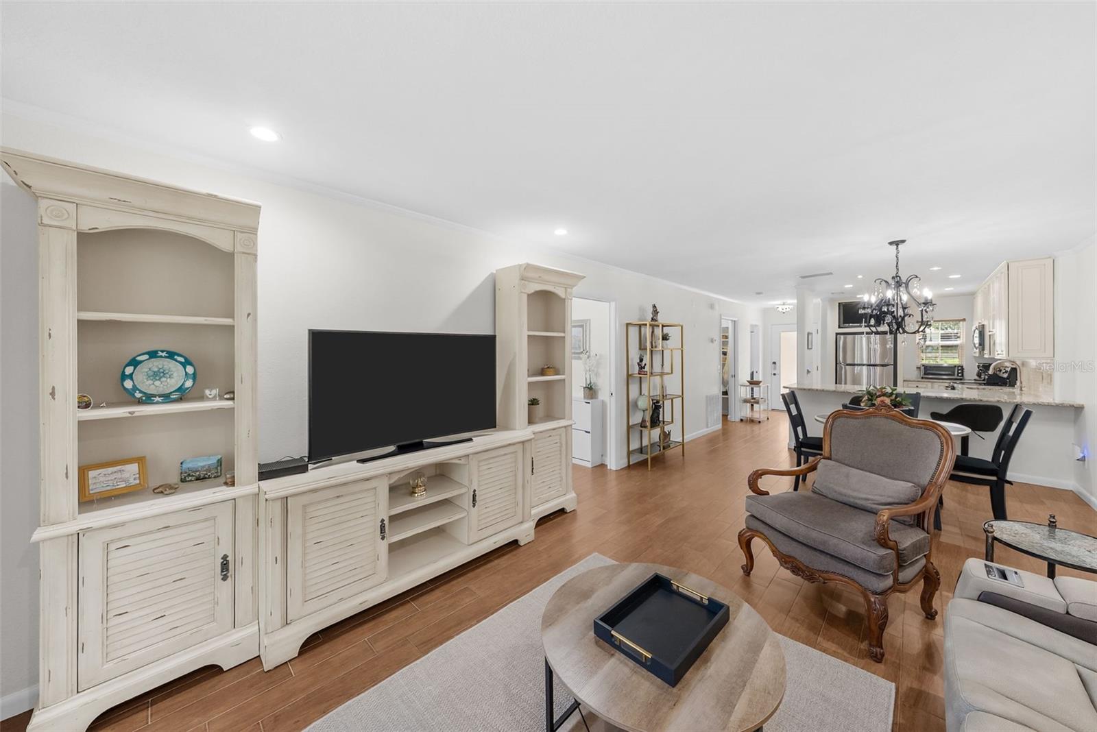 3810 Oak Unit N11, Tampa, FL 33611