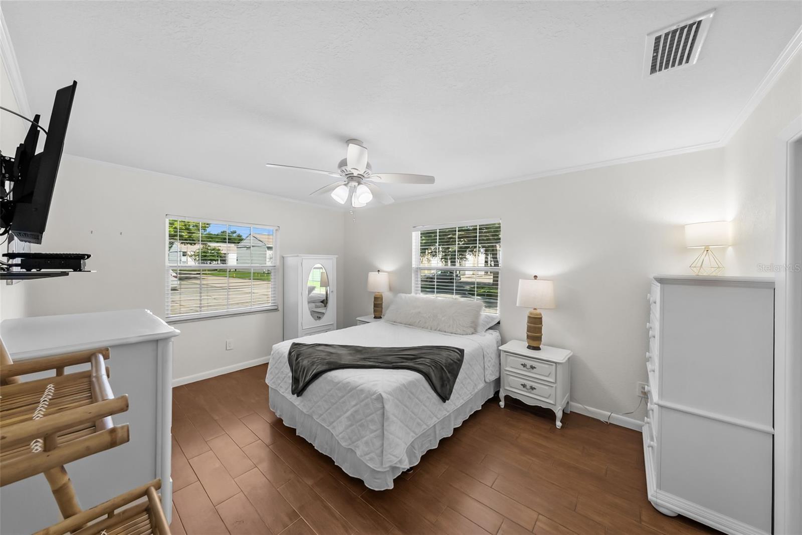3810 Oak Unit N11, Tampa, FL 33611