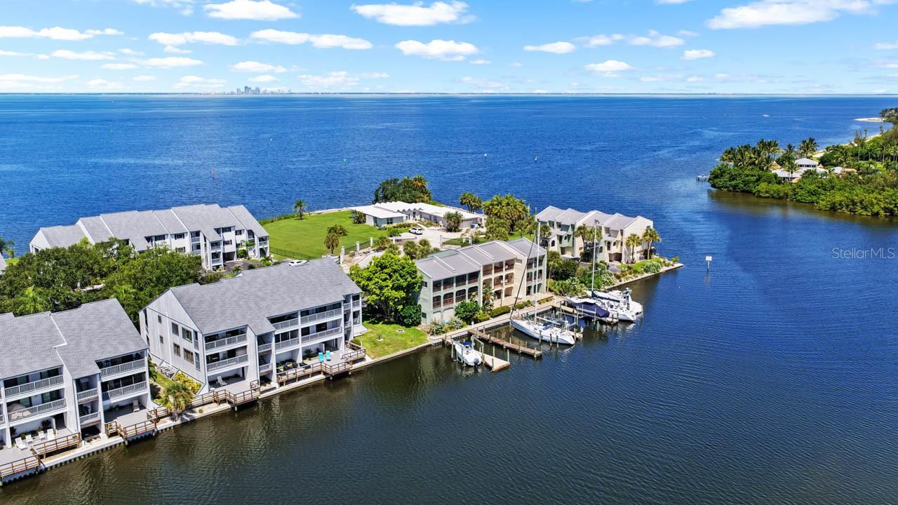819 Bahia del Sol Unit A, Ruskin, FL 33570