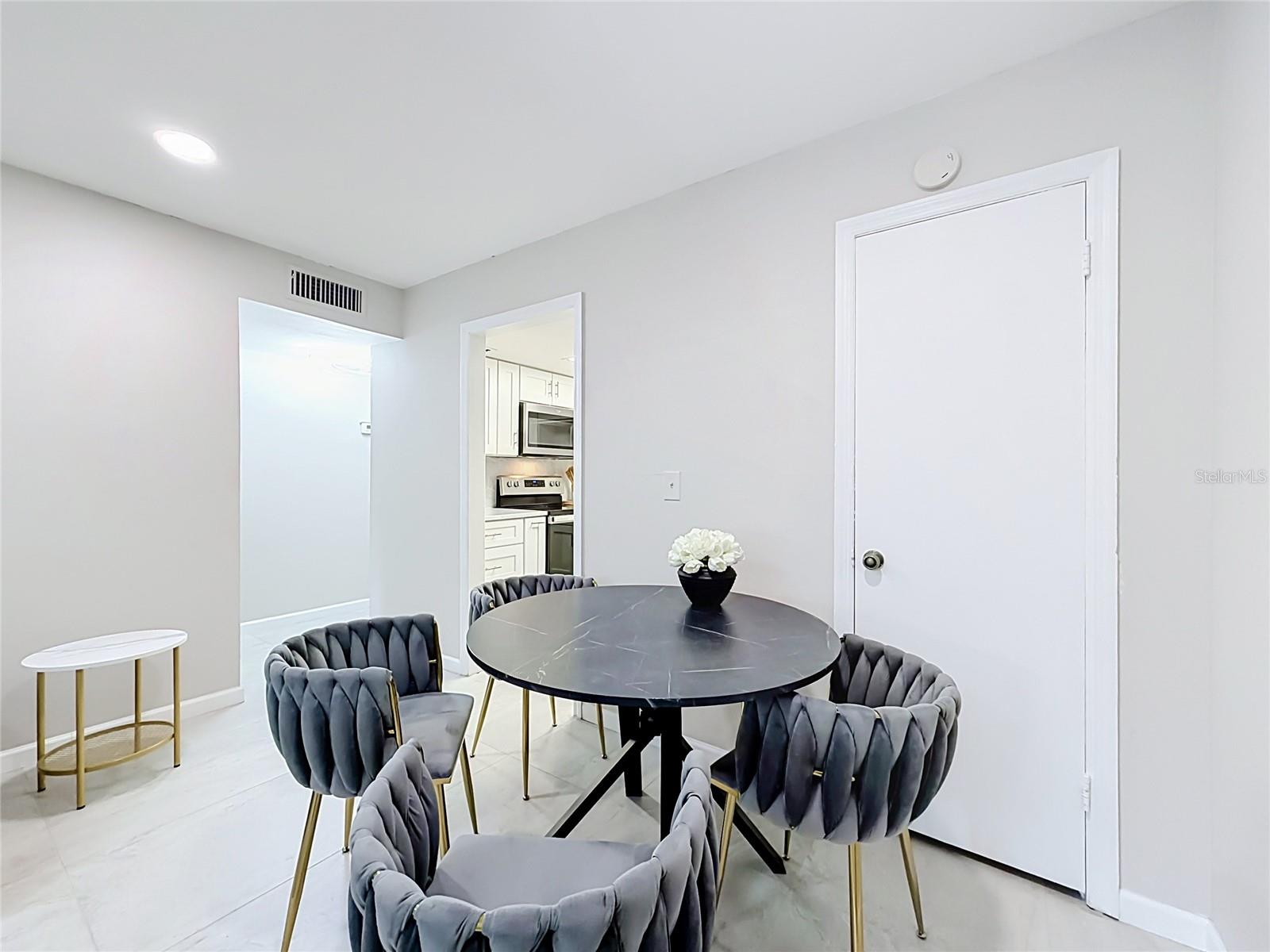 476 Banyon Tree Unit 104, Maitland, FL 32751