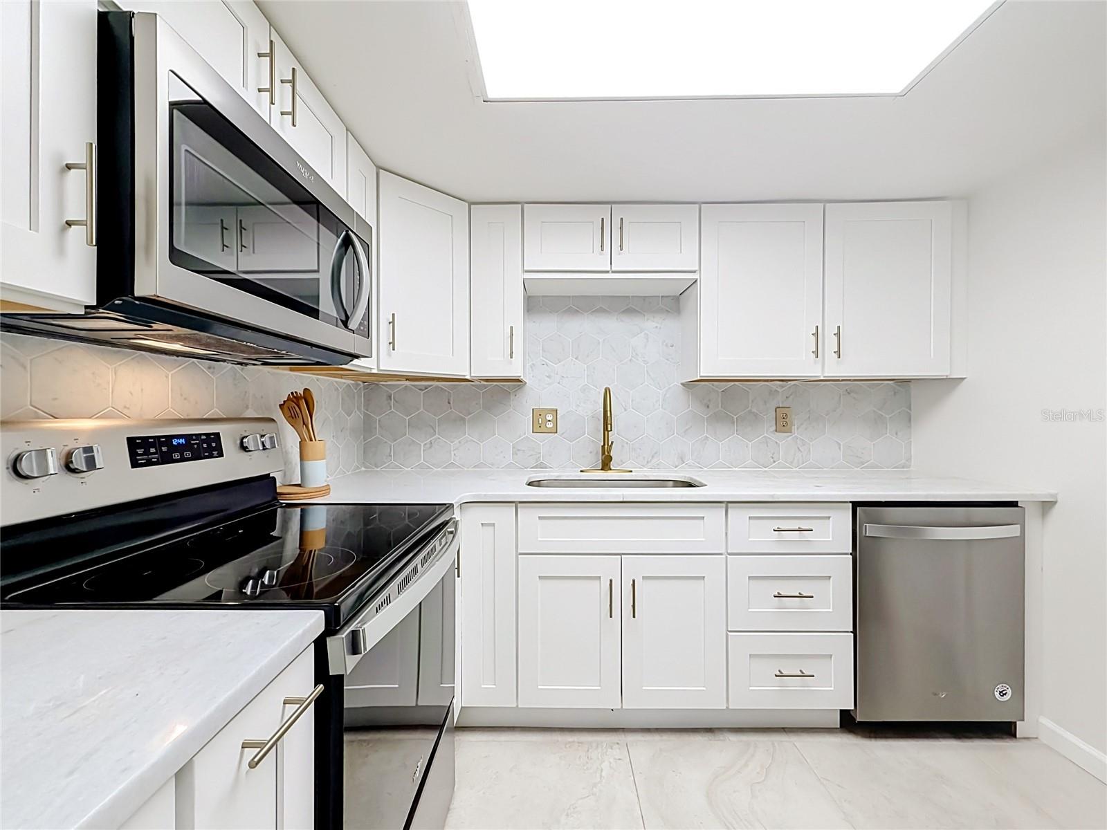 476 Banyon Tree Unit 104, Maitland, FL 32751