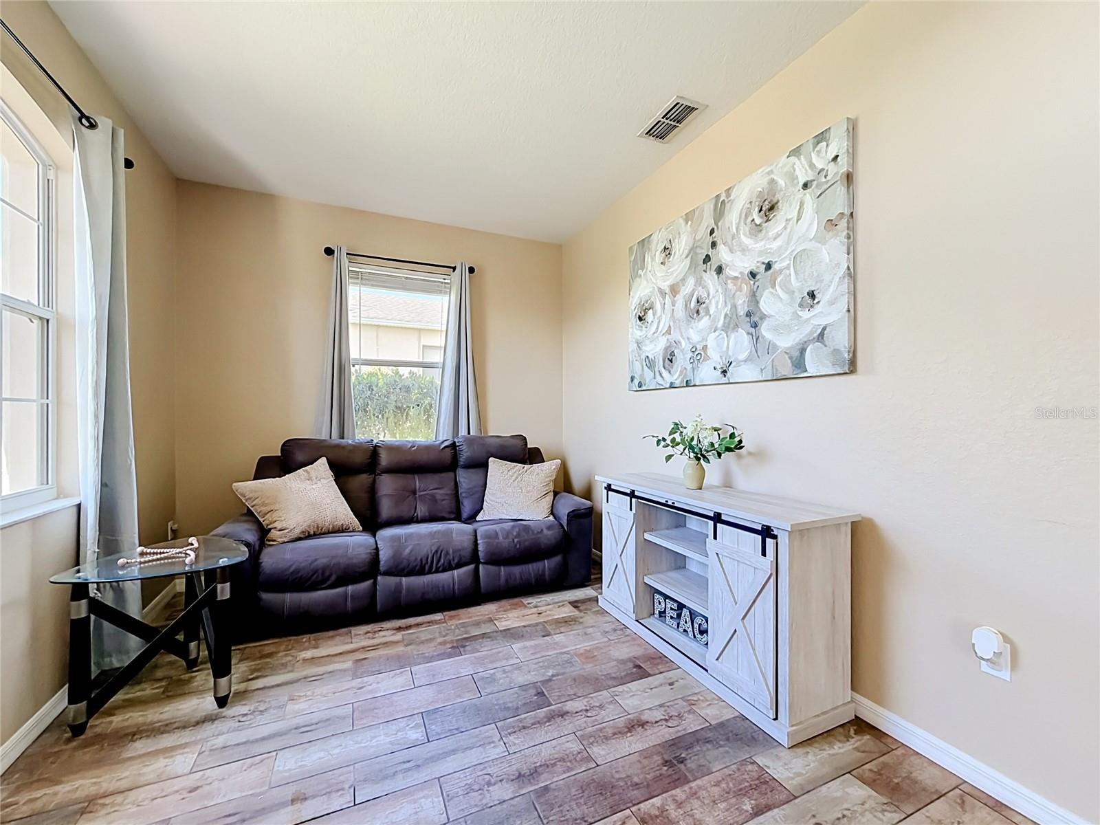 8230 Woodvine, Lakeland, FL 33810