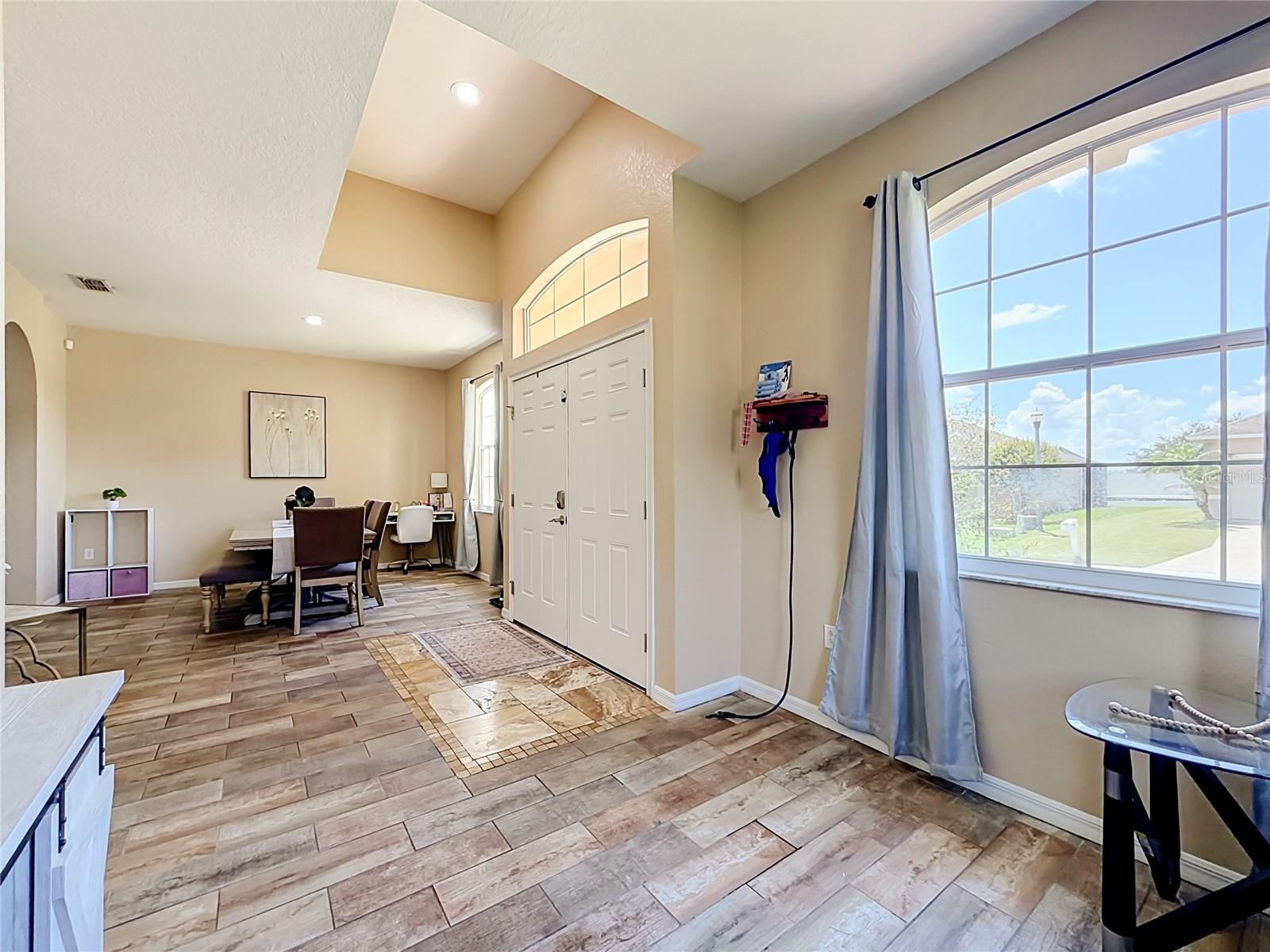 8230 Woodvine, Lakeland, FL 33810
