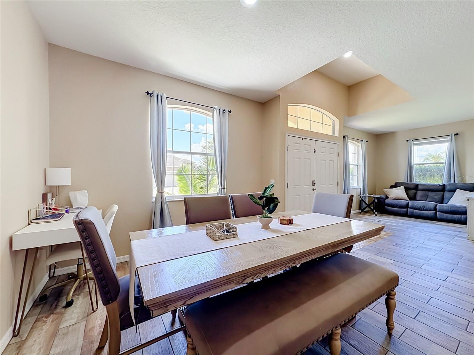 8230 Woodvine, Lakeland, FL 33810
