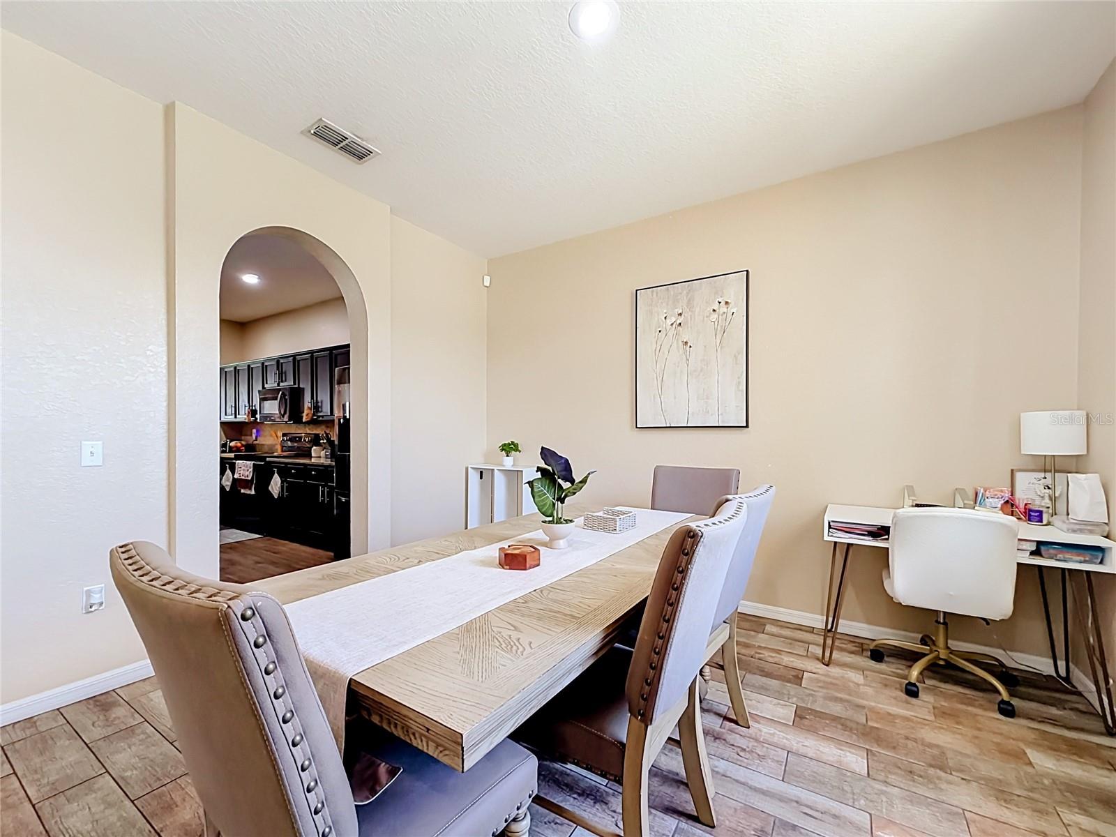 8230 Woodvine, Lakeland, FL 33810