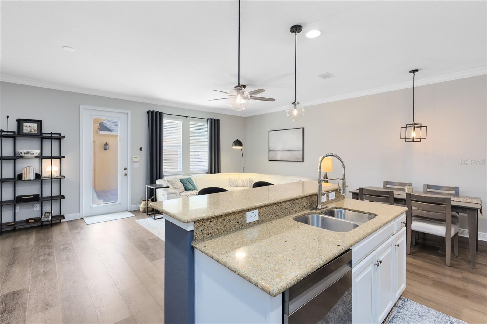 463 Ellis Square, Sanford, FL 32771