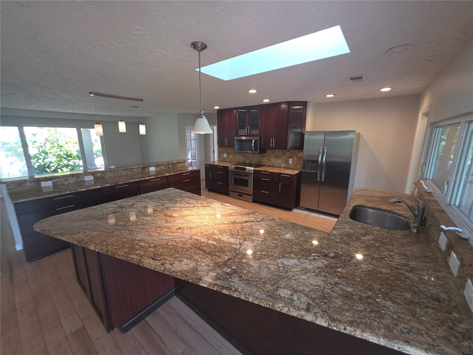 7708 9th Ave, Bradenton, FL 34209