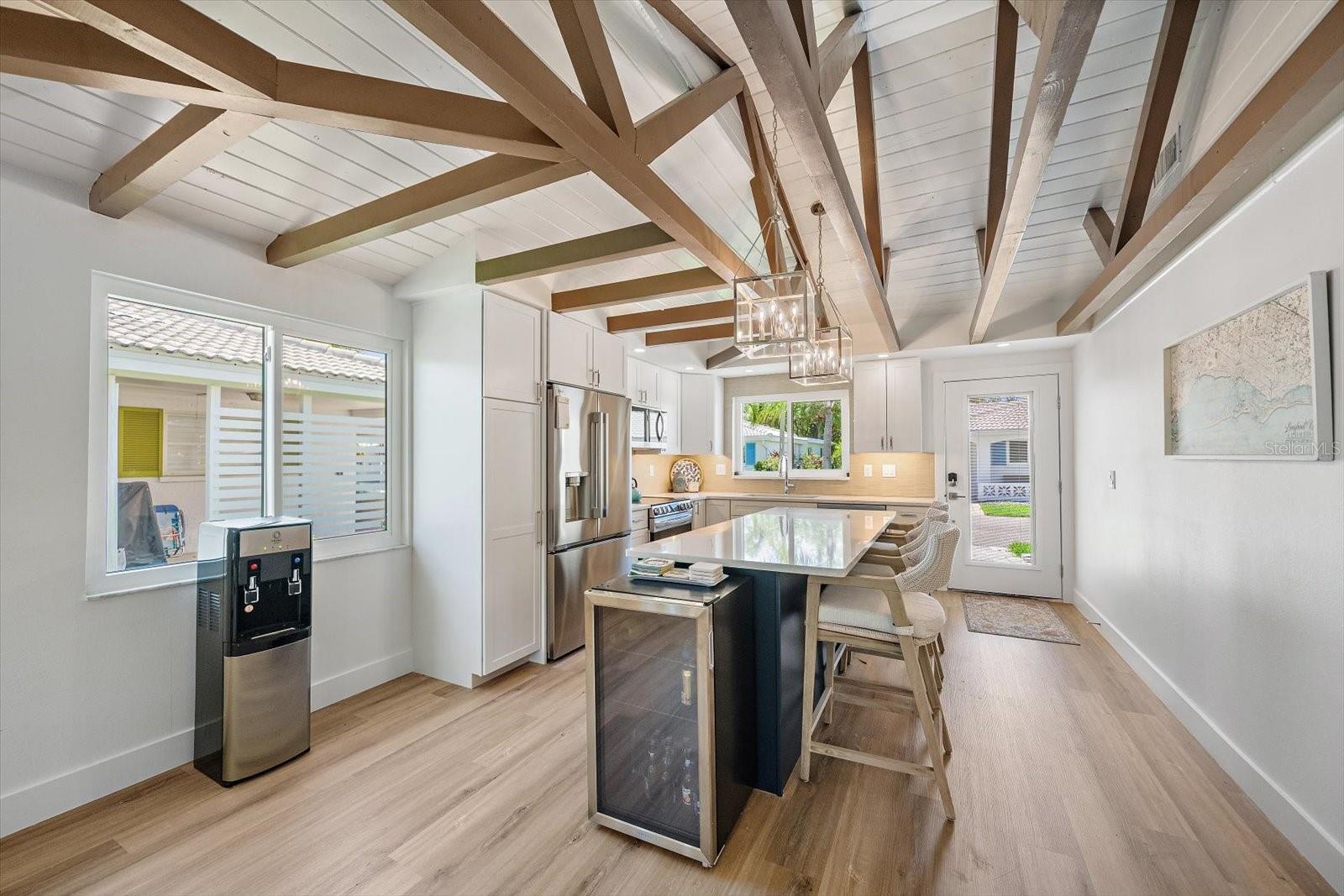 711 Spanish Unit 211, Longboat Key, FL 34228