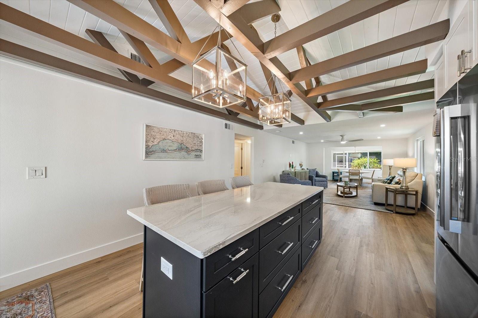 711 Spanish Unit 211, Longboat Key, FL 34228