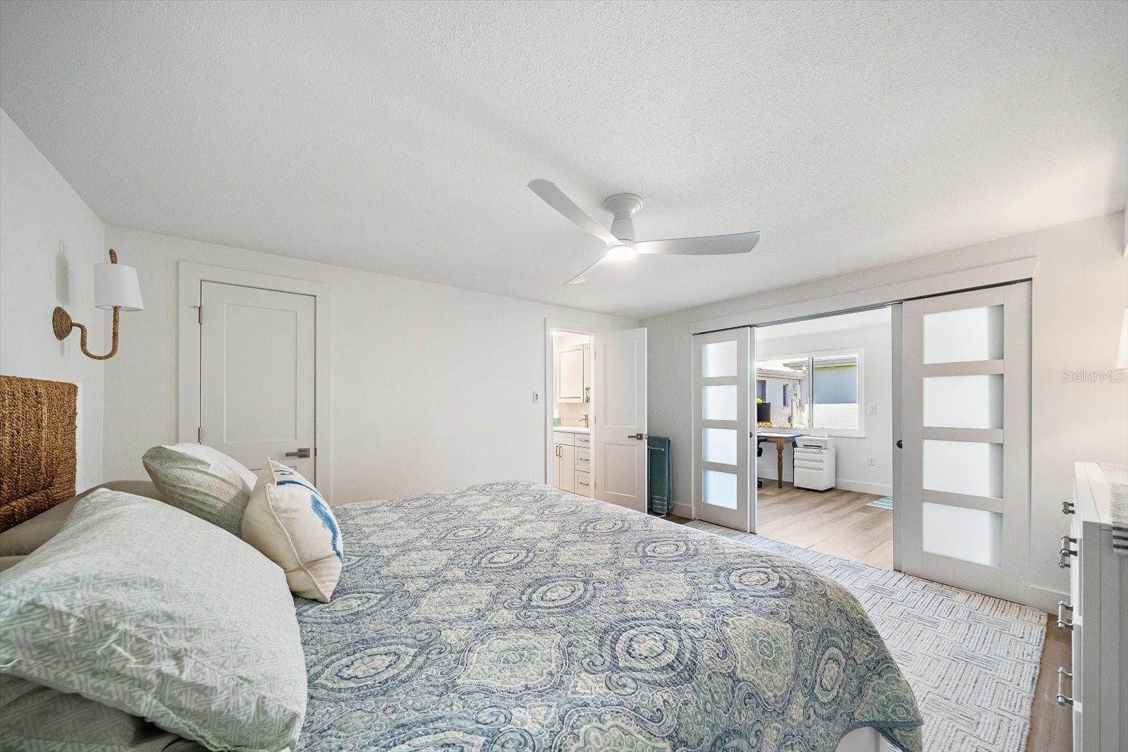 711 Spanish Unit 211, Longboat Key, FL 34228