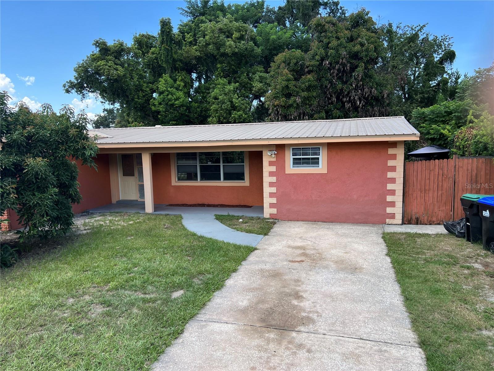 5847 Harrington, Orlando, FL 32808