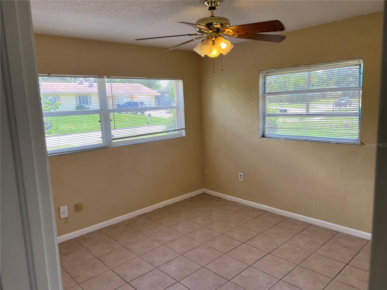 5847 Harrington, Orlando, FL 32808