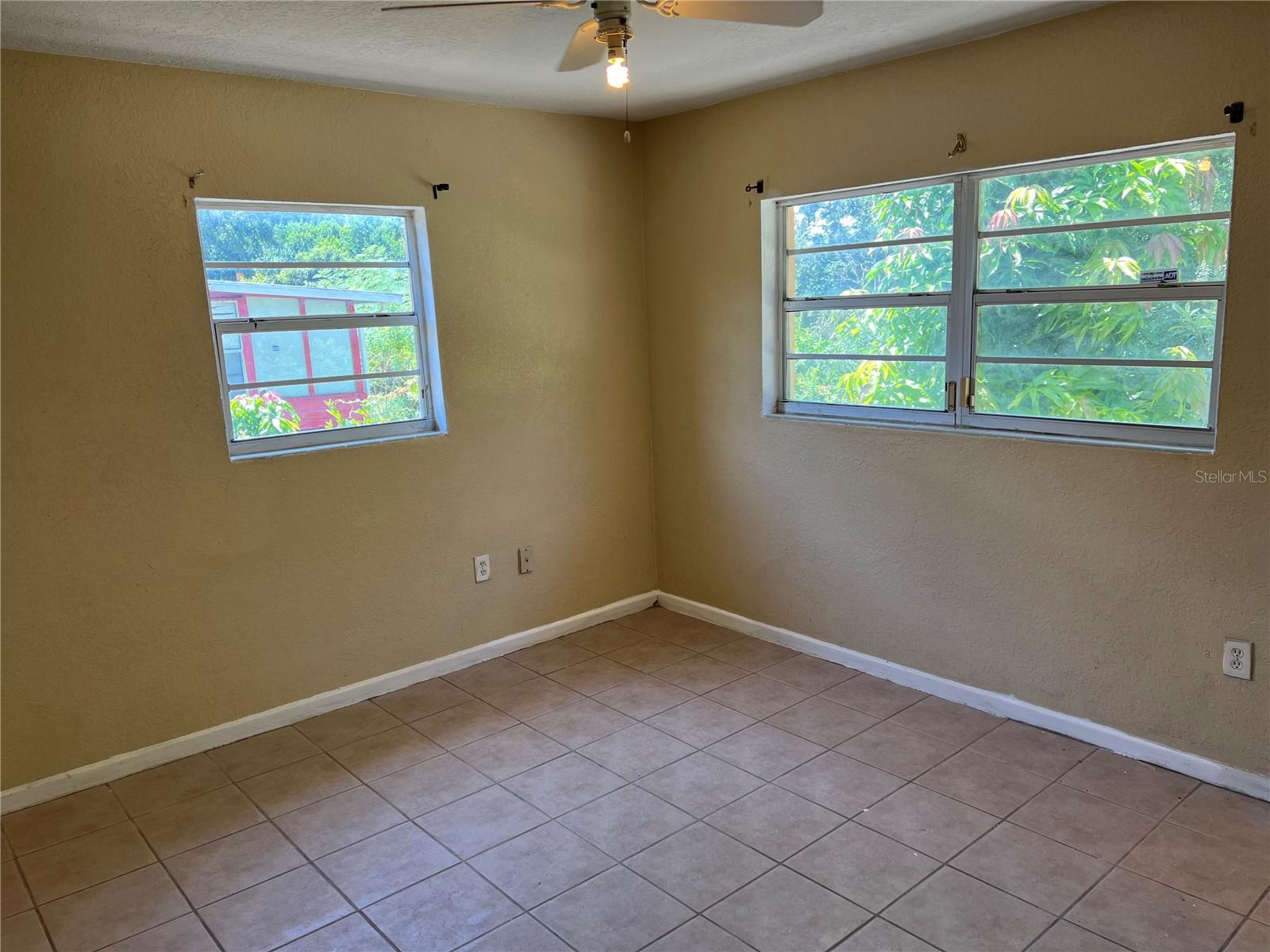 5847 Harrington, Orlando, FL 32808