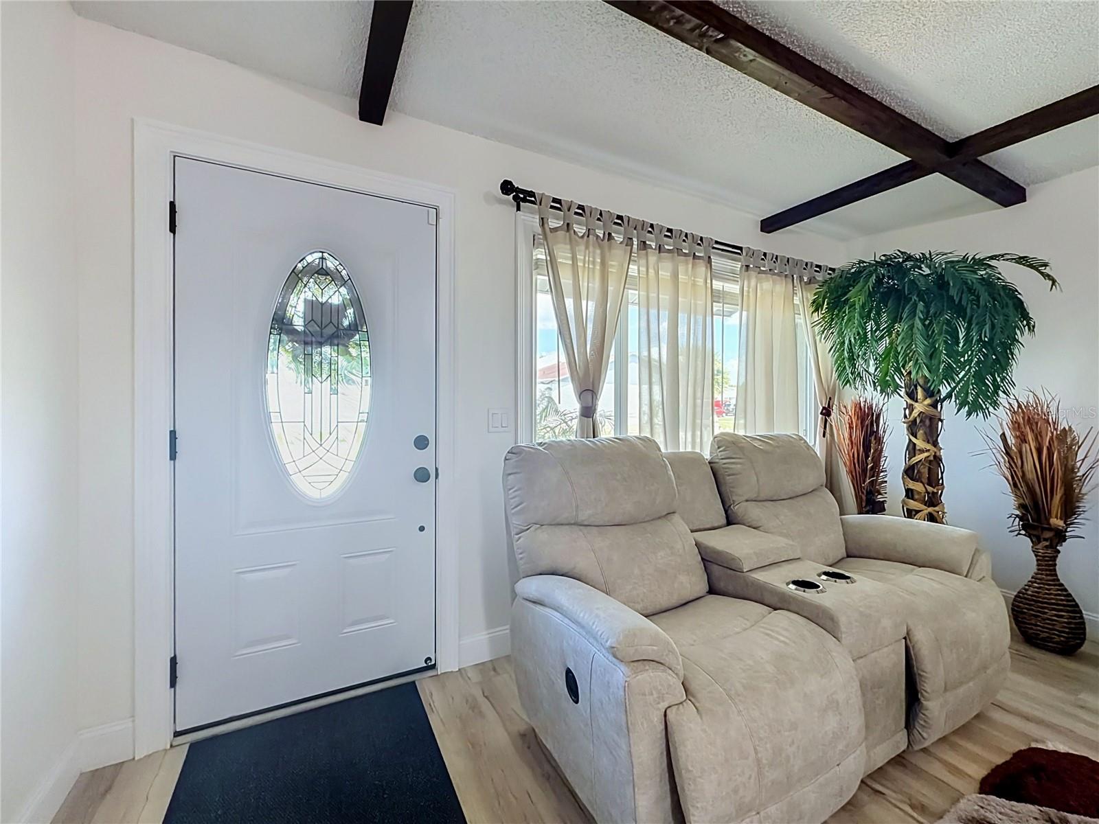 2710 Charing Cross, Orlando, FL 32837