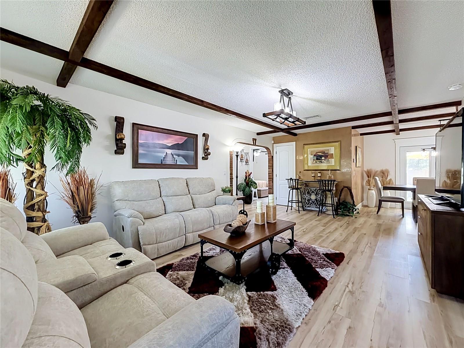 2710 Charing Cross, Orlando, FL 32837