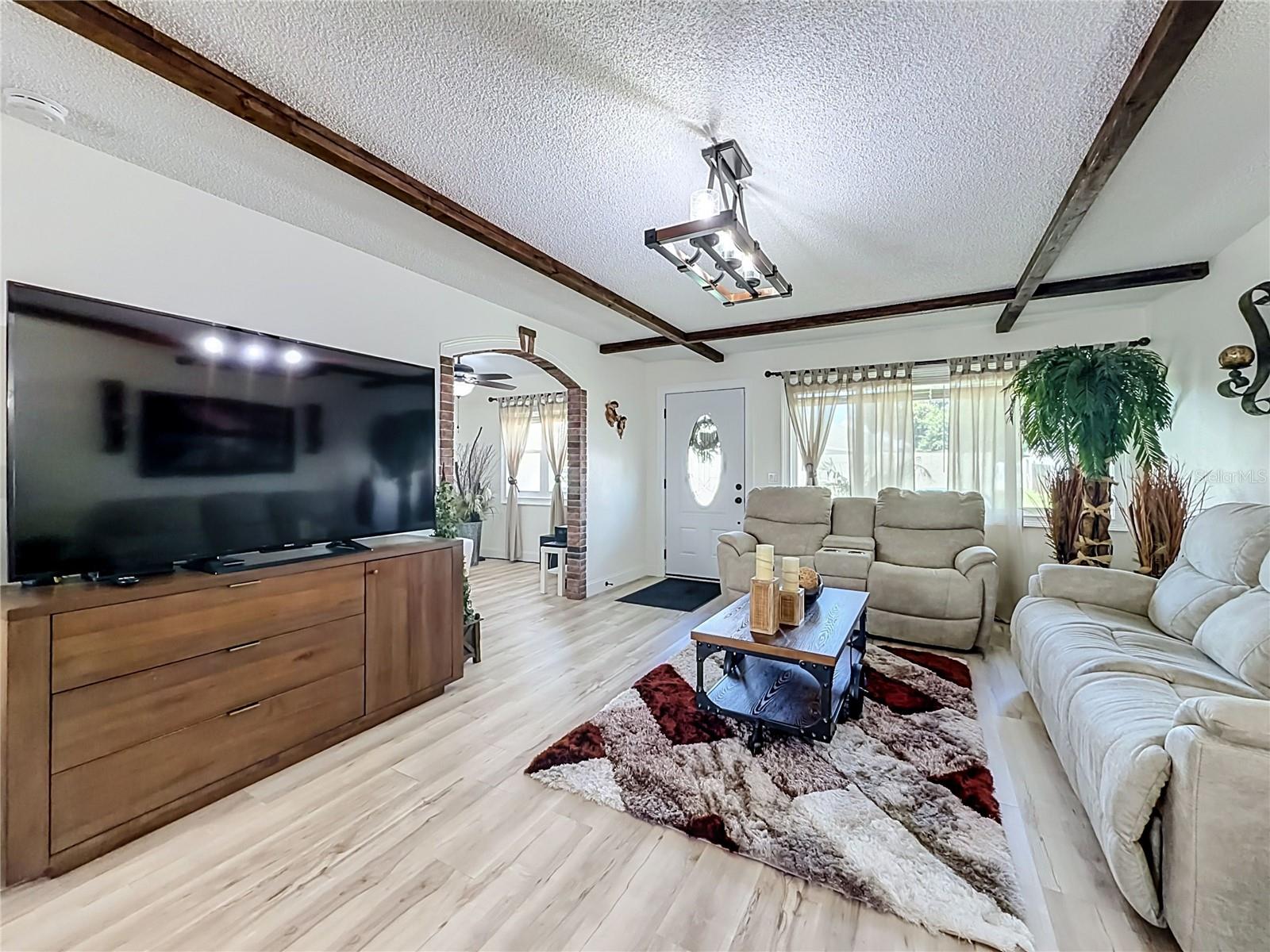 2710 Charing Cross, Orlando, FL 32837