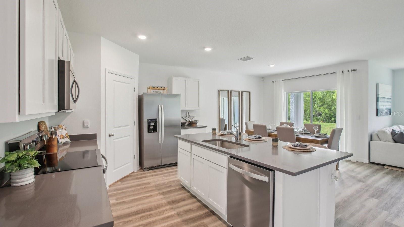 15012 Crosshall Stream, Wimauma, FL 33598