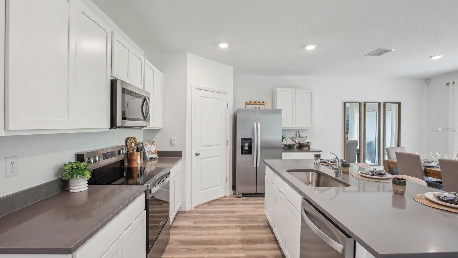 15012 Crosshall Stream, Wimauma, FL 33598