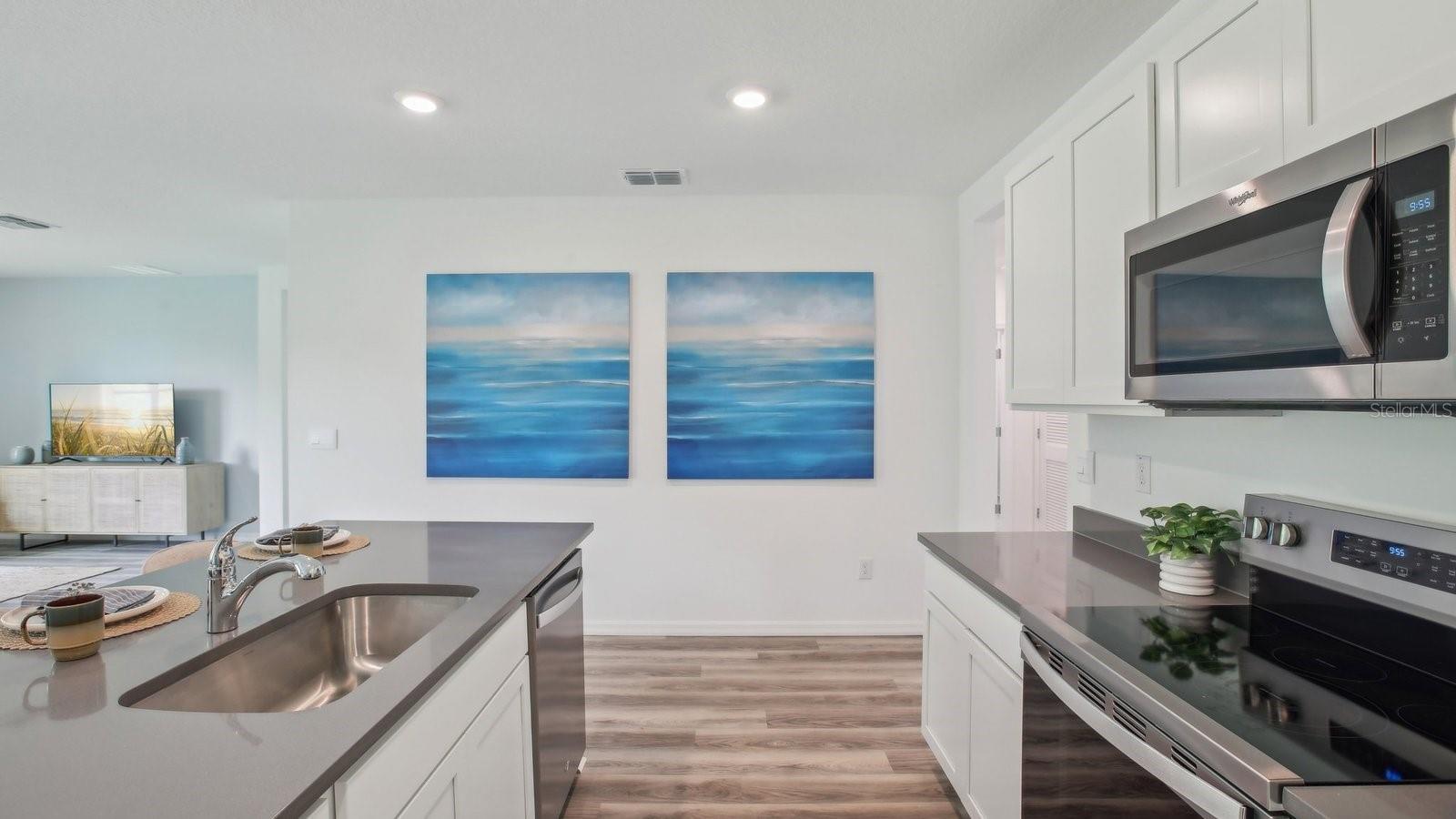 15012 Crosshall Stream, Wimauma, FL 33598